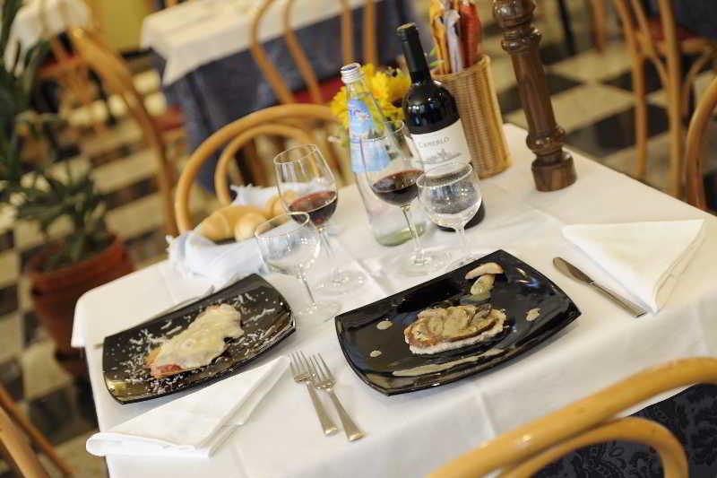 Hotel Bertusi ปอร์เรตตา แตร์เม ภายนอก รูปภาพ