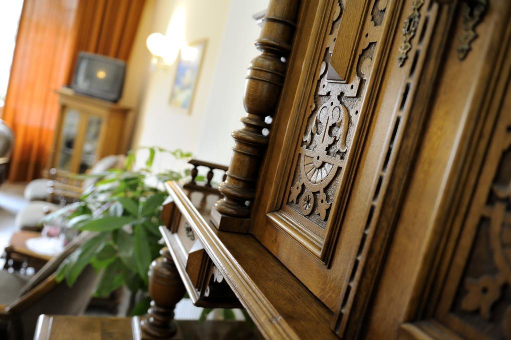 Hotel Bertusi ปอร์เรตตา แตร์เม ภายนอก รูปภาพ